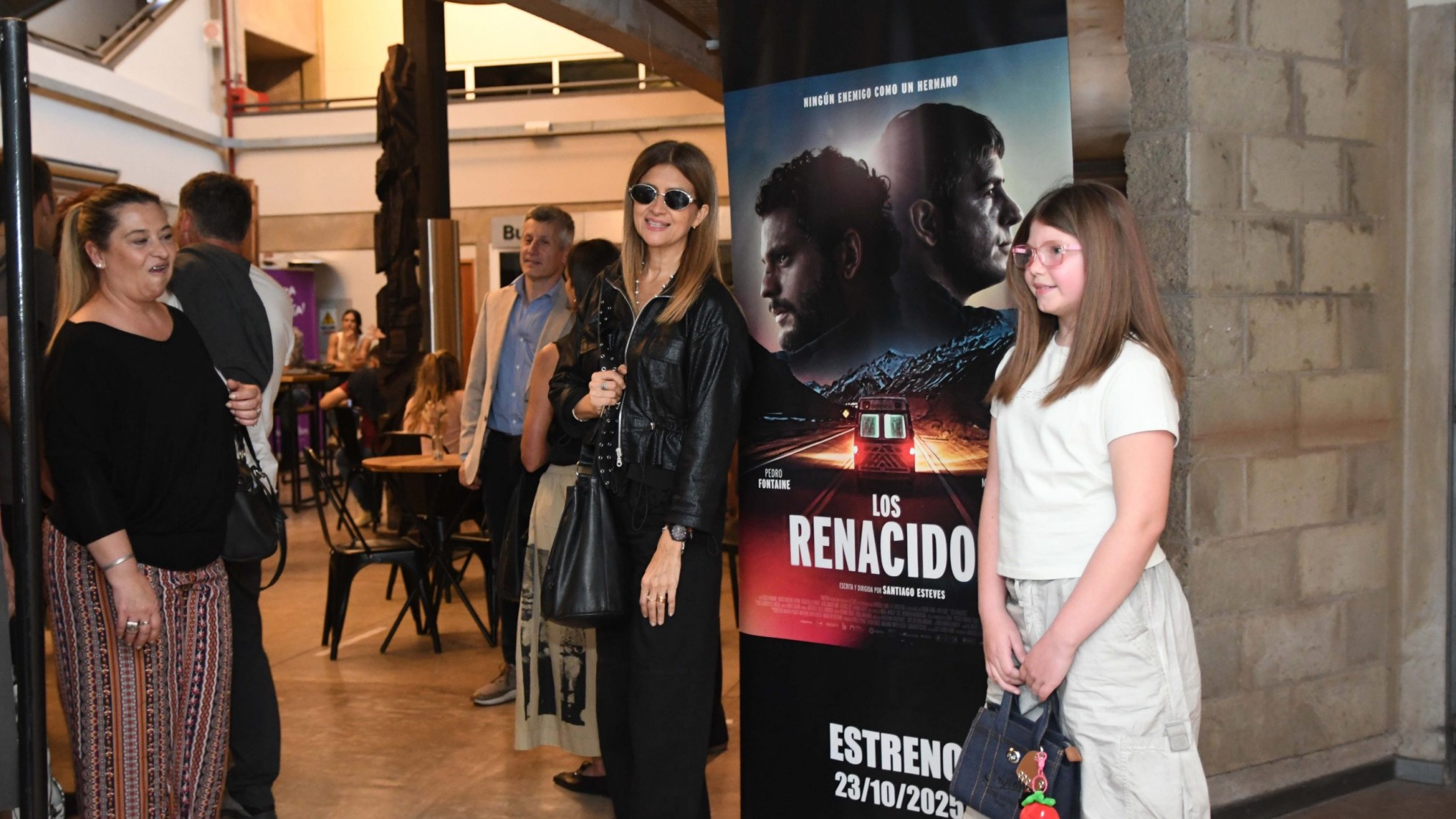 "Los renacidos", ganador del programa Cash Rebate se estrena en todo el país